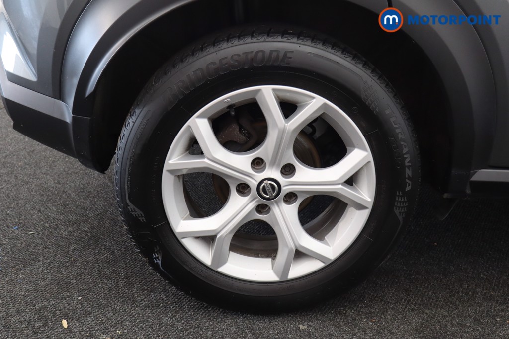 Nissan Juke N-Connecta Automatic Petrol SUV - Stock Number (1581788) - 24th supplementary image