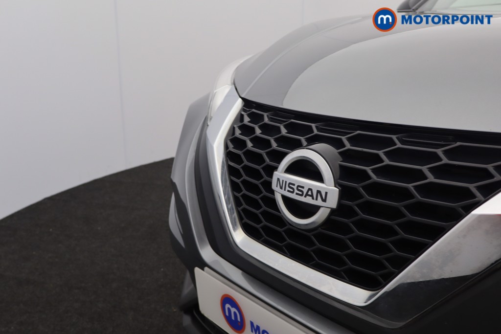 Nissan Juke N-Connecta Automatic Petrol SUV - Stock Number (1581788) - 26th supplementary image
