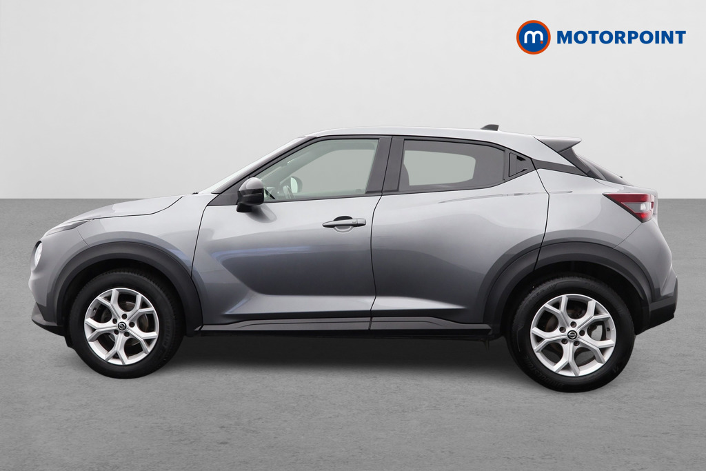 Nissan Juke N-Connecta Automatic Petrol SUV - Stock Number (1581788) - Passenger side