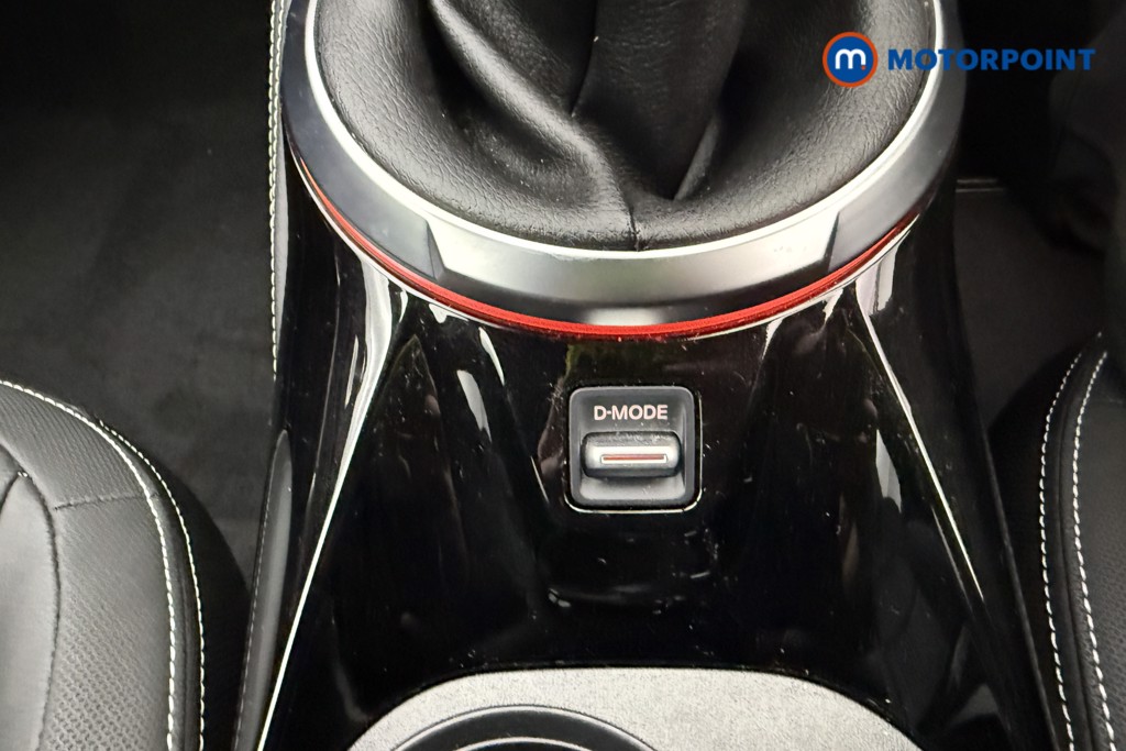 Nissan Juke Tekna Manual Petrol SUV - Stock Number (1581976) - 16th supplementary image