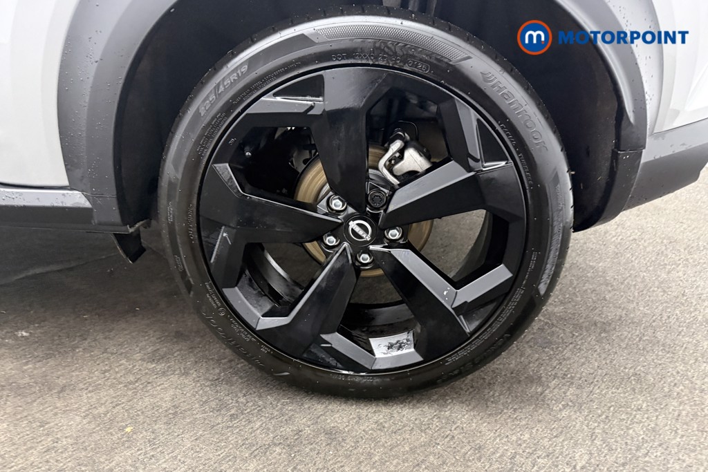 Nissan Juke Tekna Manual Petrol SUV - Stock Number (1581976) - 24th supplementary image