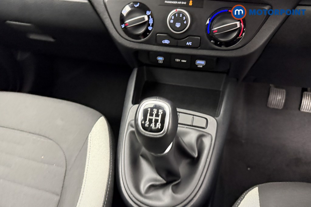 Hyundai I10 Advance Manual Petrol Hatchback - Stock Number (1582045) - 10th supplementary image