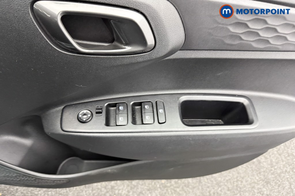 Hyundai I10 Advance Manual Petrol Hatchback - Stock Number (1582045) - 14th supplementary image