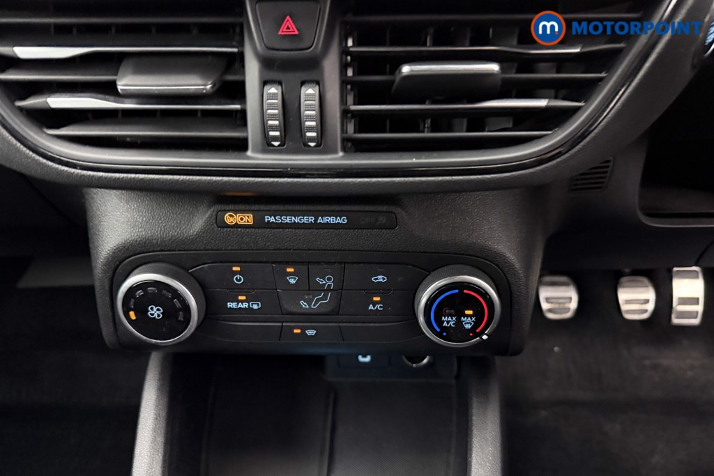 Ford Focus St-Line Manual Petrol Hatchback - Stock Number (1582076) - 10th supplementary image