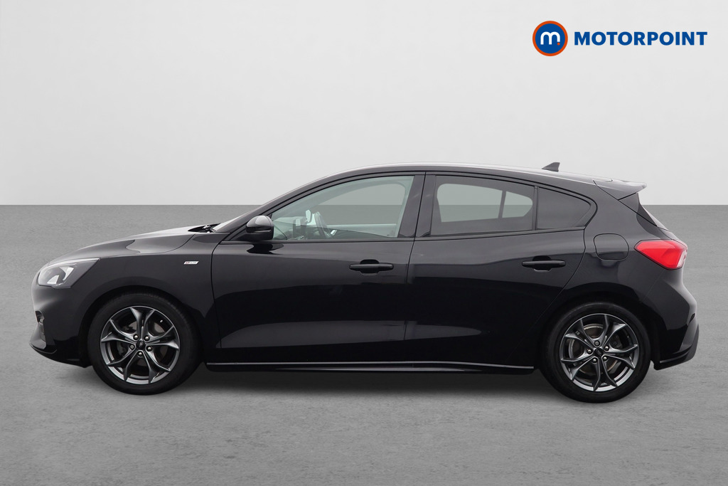 Ford Focus St-Line Manual Petrol Hatchback - Stock Number (1582076) - Passenger side