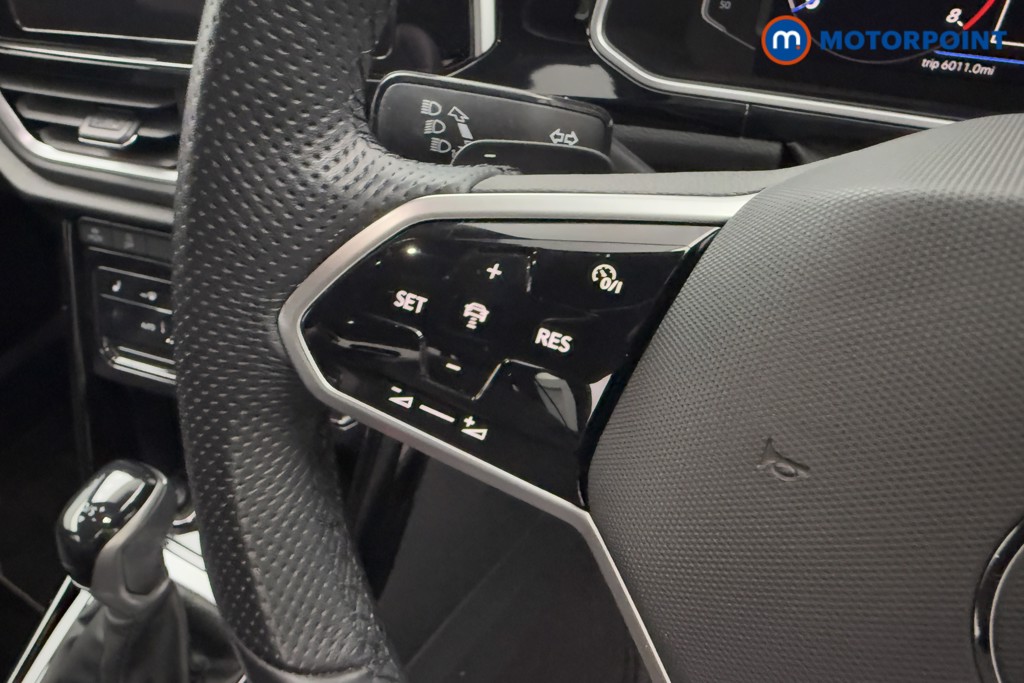 Volkswagen T-Roc R-Line Automatic Petrol SUV - Stock Number (1582183) - 3rd supplementary image