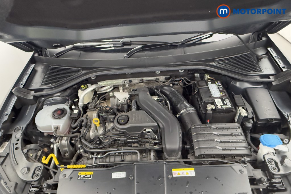 Volkswagen T-Roc R-Line Automatic Petrol SUV - Stock Number (1582183) - 30th supplementary image