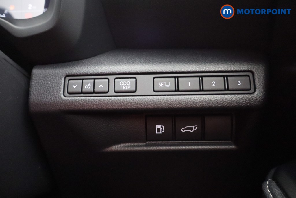 Lexus LBX Takumi Automatic Petrol-Electric Hybrid SUV - Stock Number (1582286) - 5th supplementary image