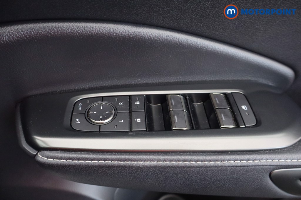 Lexus LBX Takumi Automatic Petrol-Electric Hybrid SUV - Stock Number (1582286) - 10th supplementary image