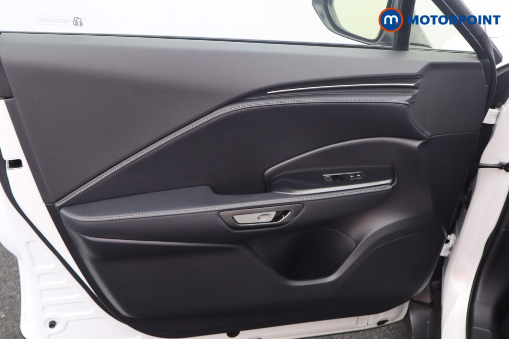 Lexus LBX Takumi Automatic Petrol-Electric Hybrid SUV - Stock Number (1582286) - 19th supplementary image