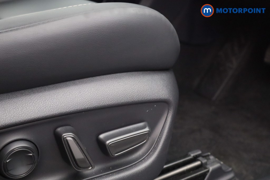 Lexus LBX Takumi Automatic Petrol-Electric Hybrid SUV - Stock Number (1582286) - 25th supplementary image