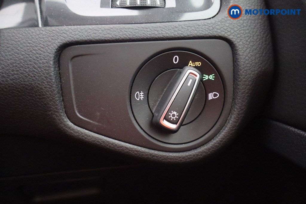 Volkswagen Golf SE Manual Petrol Hatchback - Stock Number (1582289) - 9th supplementary image