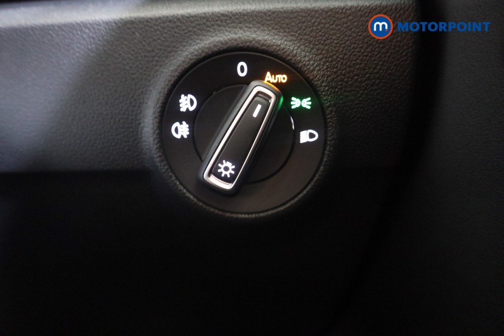 Volkswagen T-Roc R-Line Automatic Petrol SUV - Stock Number (1582306) - 7th supplementary image