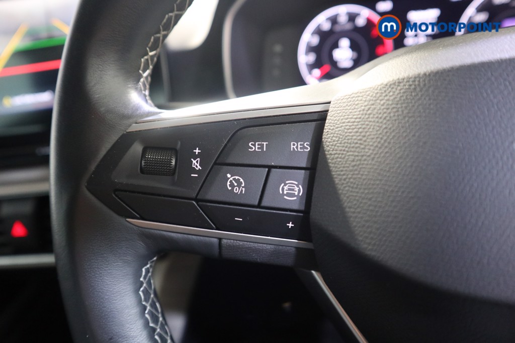 Seat Leon Xcellence Manual Petrol Hatchback - Stock Number (1582316) - 4th supplementary image