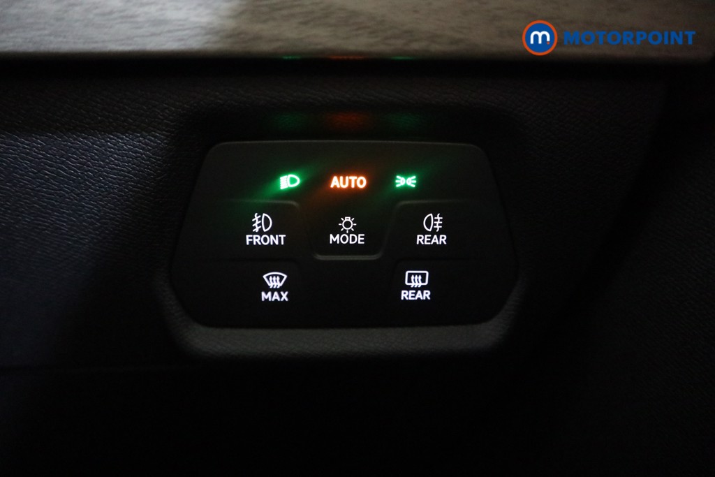 Seat Leon Xcellence Manual Petrol Hatchback - Stock Number (1582316) - 7th supplementary image