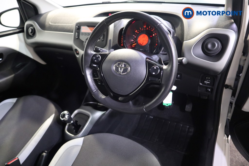 Toyota Aygo X-Play Automatic Petrol Hatchback - Stock Number (1582317) - 1st supplementary image