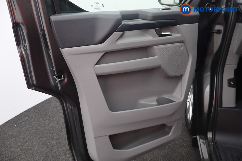 Ford Transit Custom Limited Manual Diesel Crew Bus - Stock Number (1582463) - 20th supplementary image