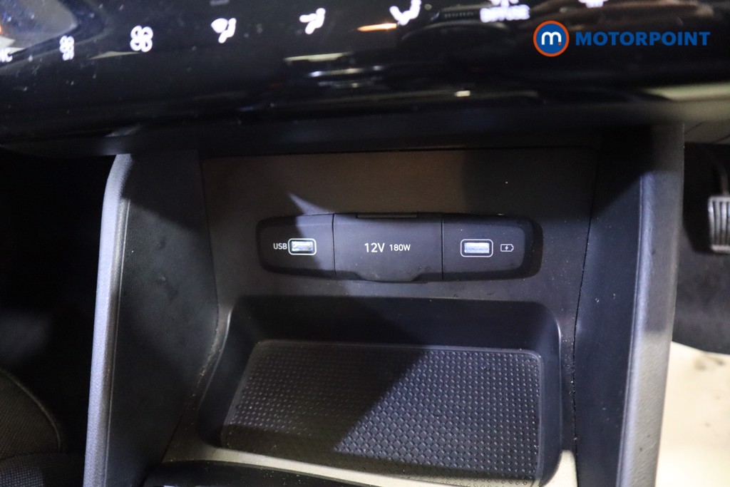 Hyundai Tucson Se Connect Manual Petrol SUV - Stock Number (1582684) - 6th supplementary image