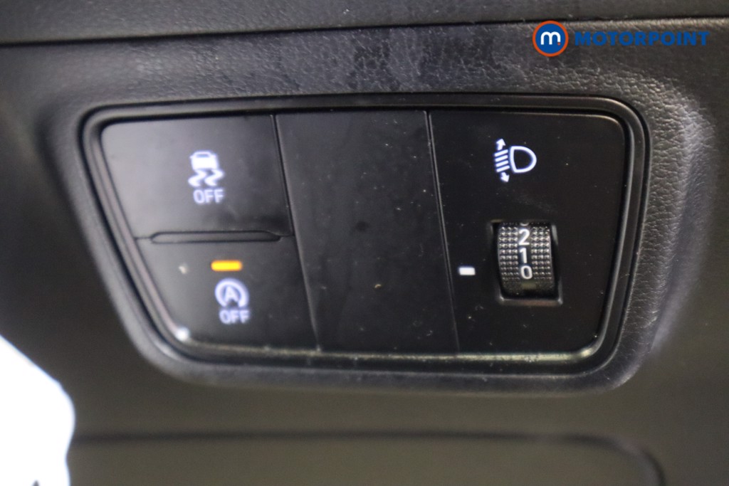 Hyundai Tucson Se Connect Manual Petrol SUV - Stock Number (1582684) - 13th supplementary image