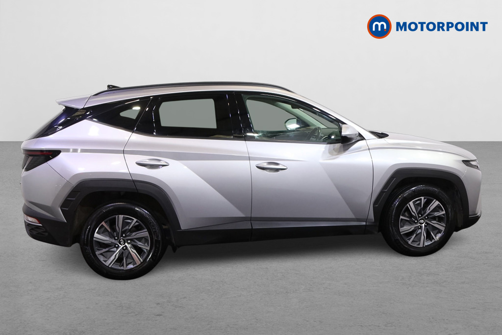 Hyundai Tucson Se Connect Manual Petrol SUV - Stock Number (1582684) - Drivers side