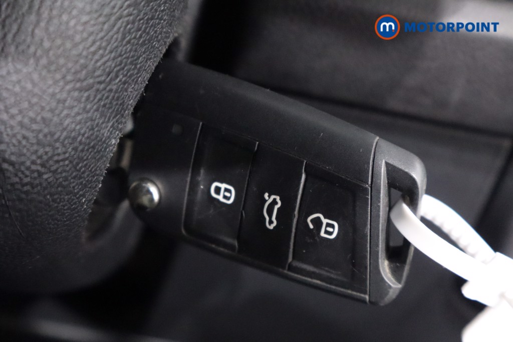 Volkswagen Polo Life Automatic Petrol Hatchback - Stock Number (1582783) - 13th supplementary image