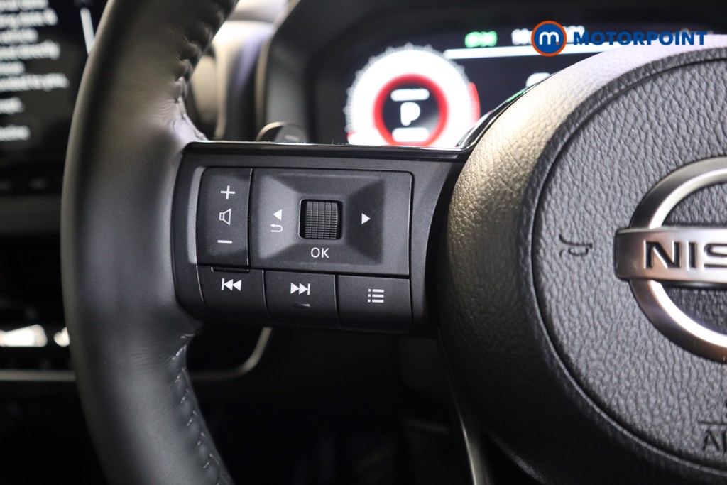 Nissan Qashqai Tekna Automatic Petrol SUV - Stock Number (1582820) - 4th supplementary image