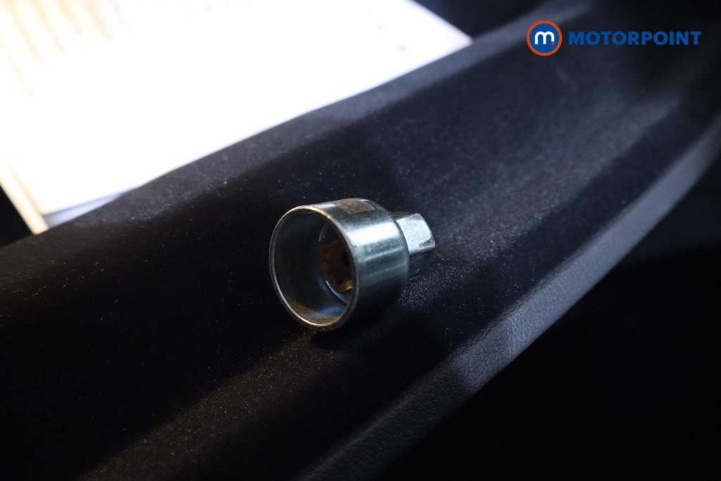 BMW 5 Series M Sport Automatic Diesel Saloon - Stock Number (1582903) - 14th supplementary image