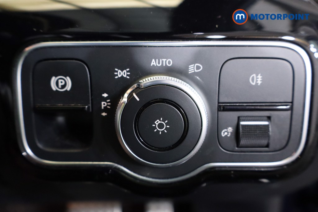 Mercedes-Benz A Class Amg Line Automatic Petrol Hatchback - Stock Number (1582952) - 16th supplementary image