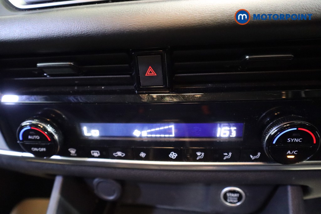Nissan Qashqai Acenta Premium Automatic Petrol SUV - Stock Number (1583021) - 5th supplementary image