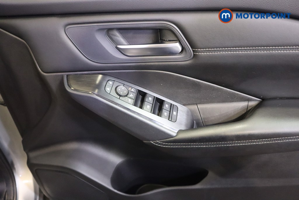 Nissan Qashqai Acenta Premium Automatic Petrol SUV - Stock Number (1583021) - 9th supplementary image