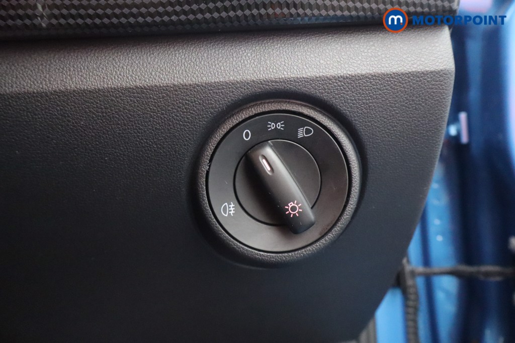 Volkswagen UP Black Edition Manual Petrol Hatchback - Stock Number (1583034) - 4th supplementary image