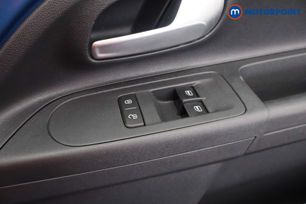 Volkswagen UP Black Edition Manual Petrol Hatchback - Stock Number (1583034) - 8th supplementary image