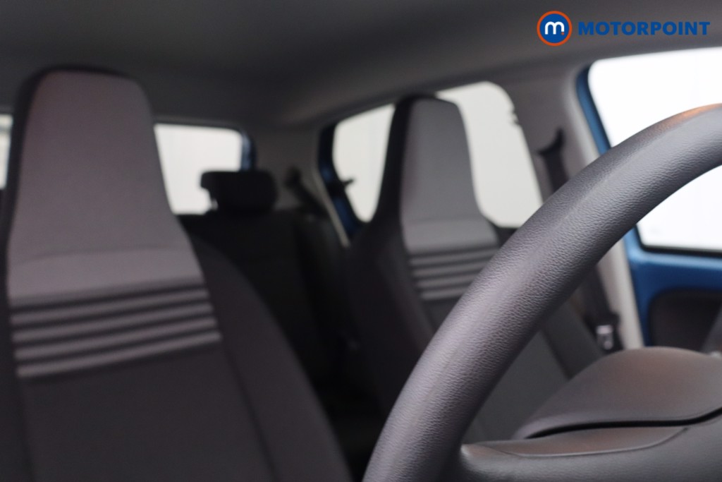 Volkswagen UP Black Edition Manual Petrol Hatchback - Stock Number (1583034) - 10th supplementary image