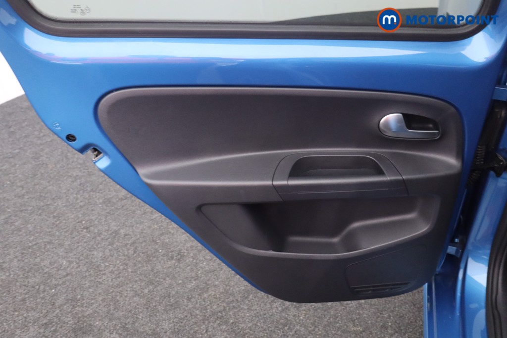 Volkswagen UP Black Edition Manual Petrol Hatchback - Stock Number (1583034) - 16th supplementary image