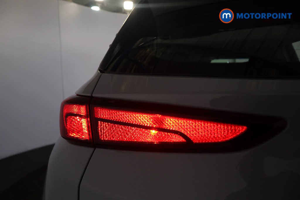 Hyundai Kona Se Connect Manual Petrol SUV - Stock Number (1583119) - 21st supplementary image
