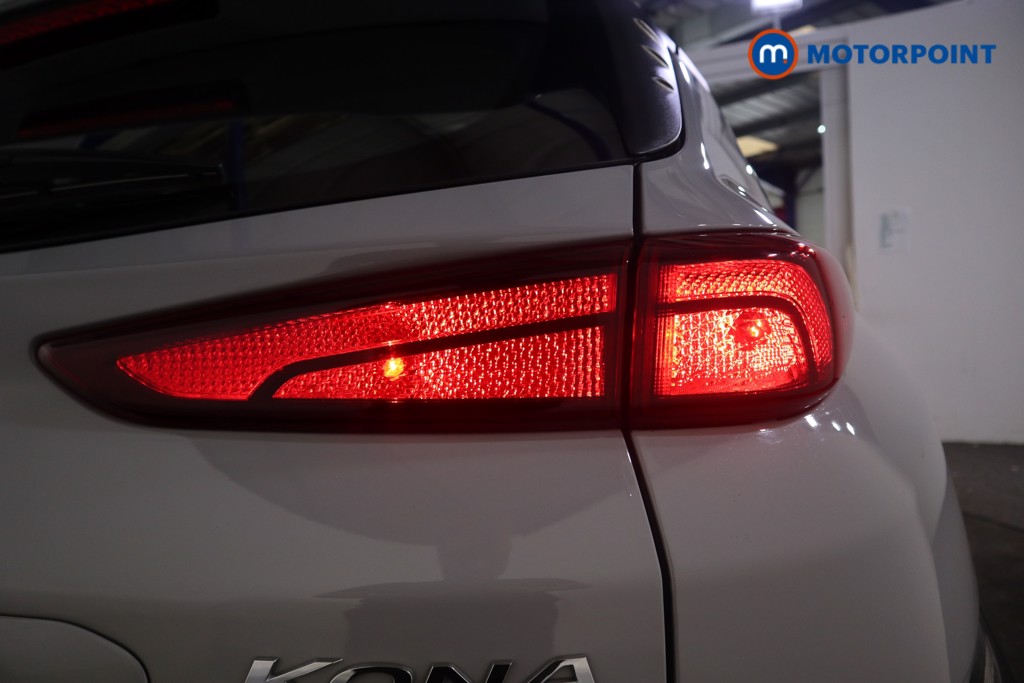 Hyundai Kona Se Connect Manual Petrol SUV - Stock Number (1583119) - 22nd supplementary image