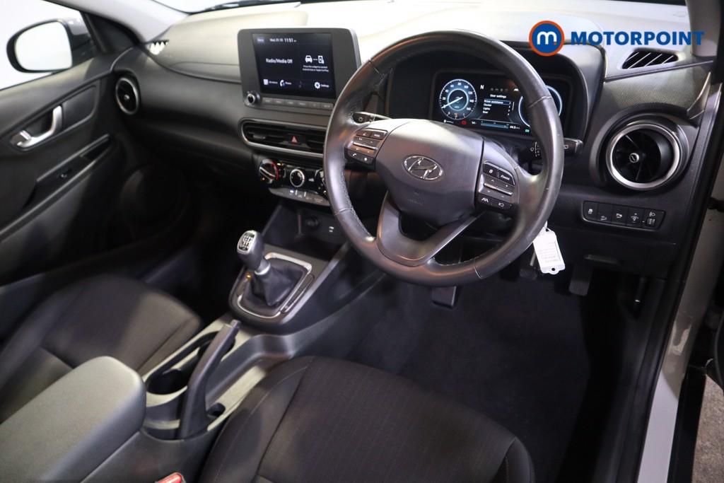 Hyundai Kona Se Connect Manual Petrol SUV - Stock Number (1583119) - 1st supplementary image