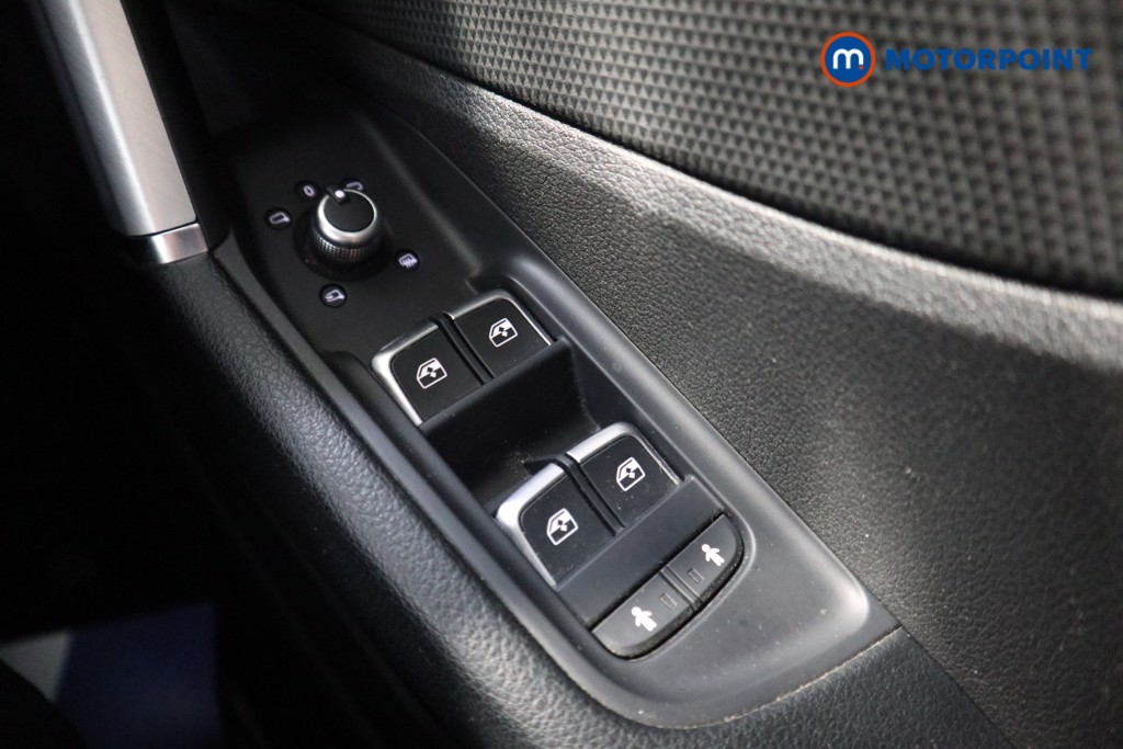 Audi Q2 S Line Manual Petrol SUV - Stock Number (1583121) - 6th supplementary image