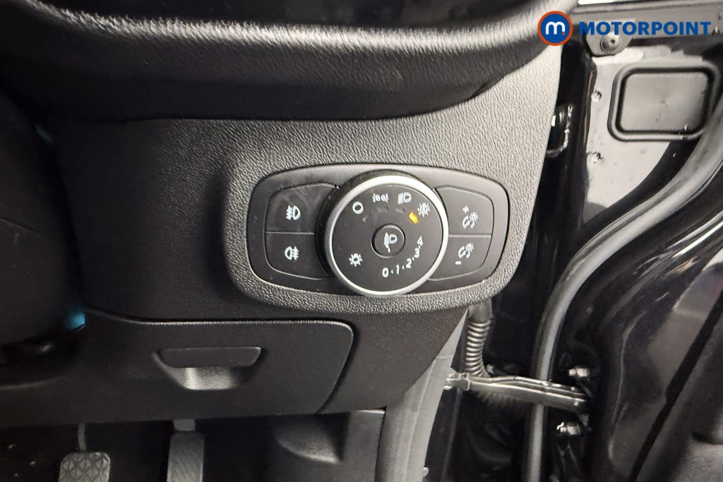 Ford Fiesta Titanium Manual Petrol Hatchback - Stock Number (1583321) - 15th supplementary image