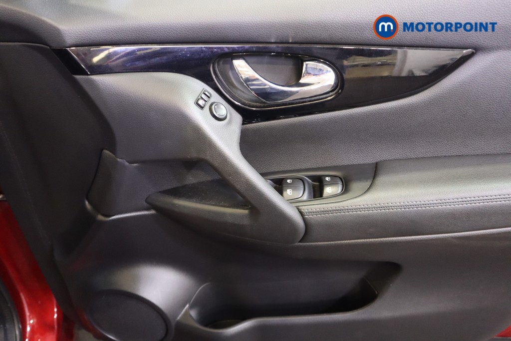 Nissan Qashqai Acenta Premium Manual Diesel SUV - Stock Number (1583397) - 8th supplementary image