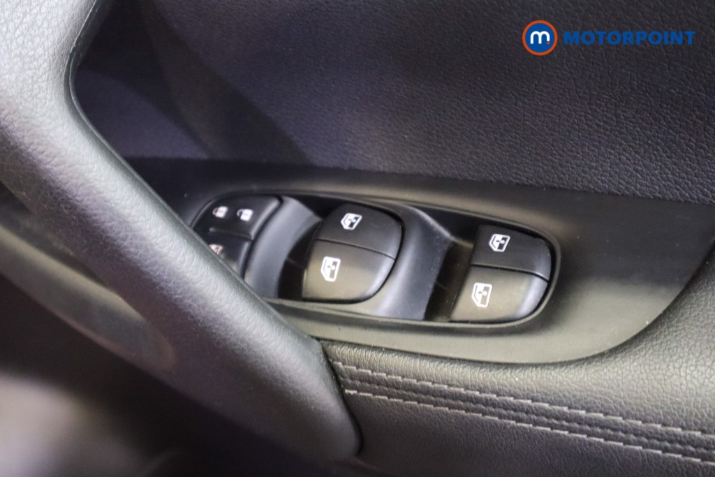 Nissan Qashqai Acenta Premium Manual Diesel SUV - Stock Number (1583397) - 10th supplementary image