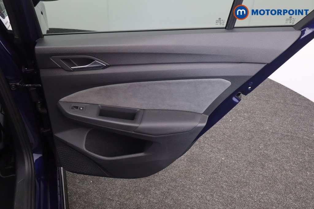 Volkswagen Golf R-Line Manual Petrol Hatchback - Stock Number (1583400) - 18th supplementary image