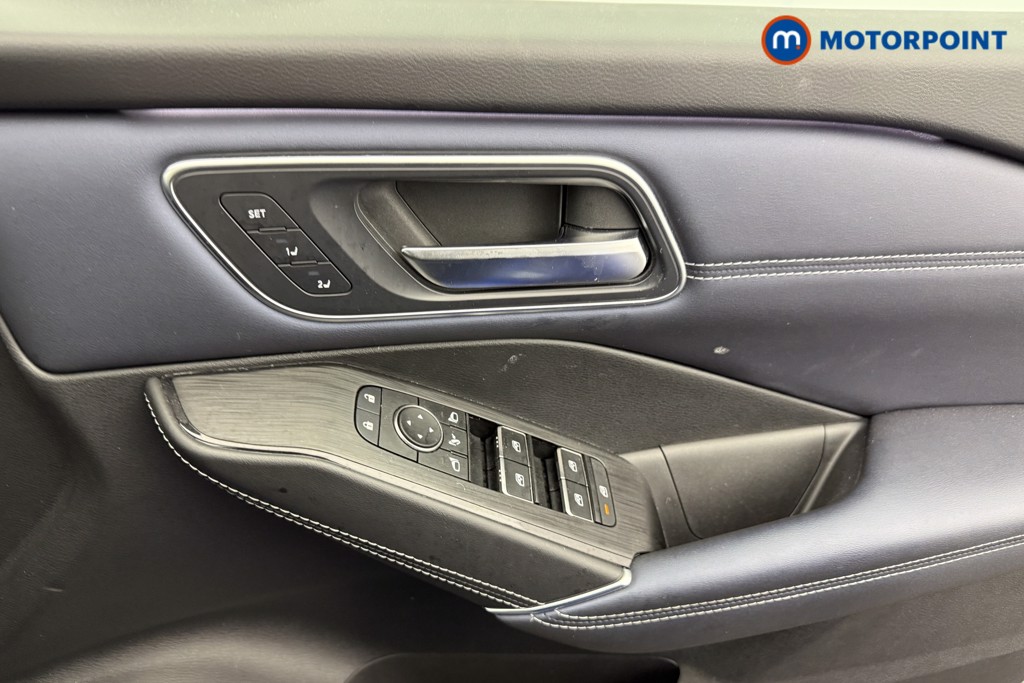 Nissan Qashqai Tekna-Plus Manual Petrol SUV - Stock Number (1583445) - 16th supplementary image