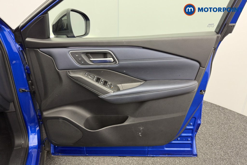 Nissan Qashqai Tekna-Plus Manual Petrol SUV - Stock Number (1583445) - 17th supplementary image