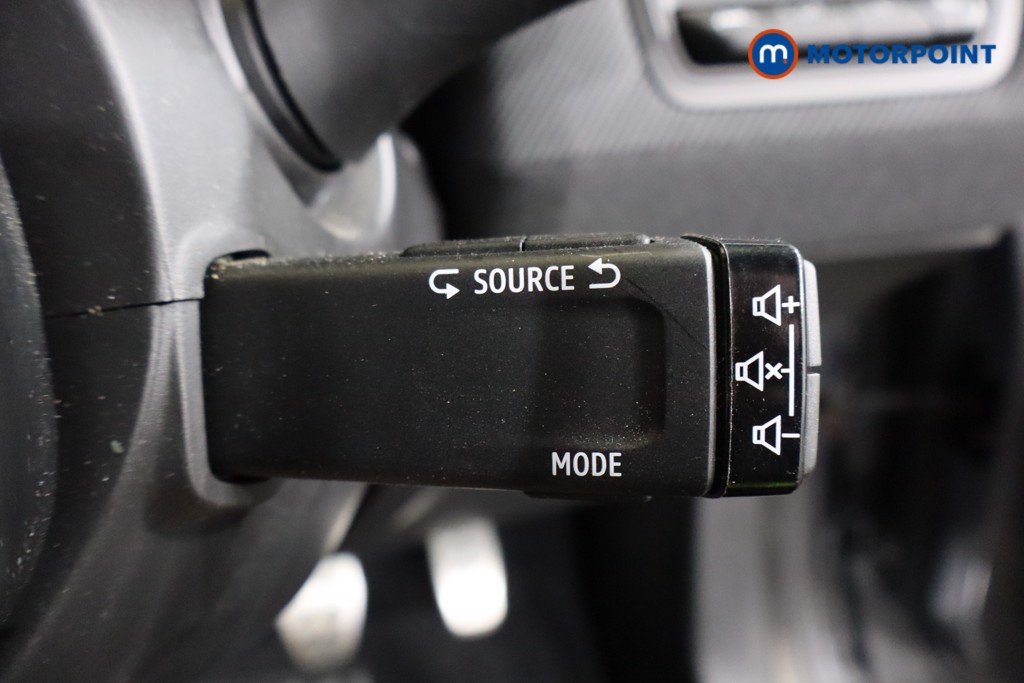 Renault Clio Esprit Alpine Manual Petrol Hatchback - Stock Number (1583483) - 19th supplementary image