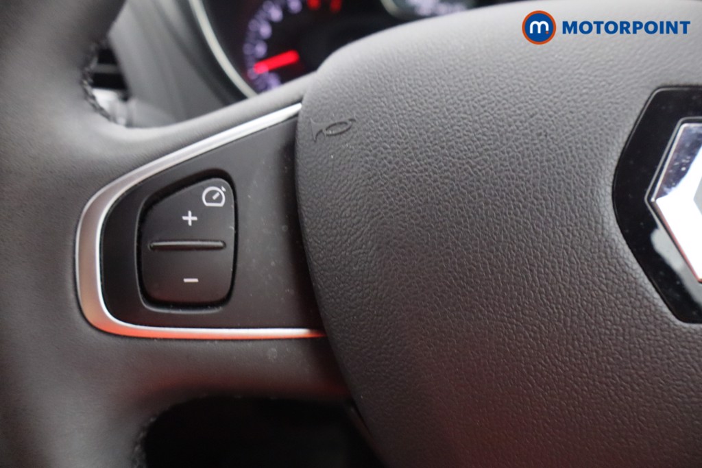 Renault Captur Iconic Manual Petrol SUV - Stock Number (1583487) - 2nd supplementary image