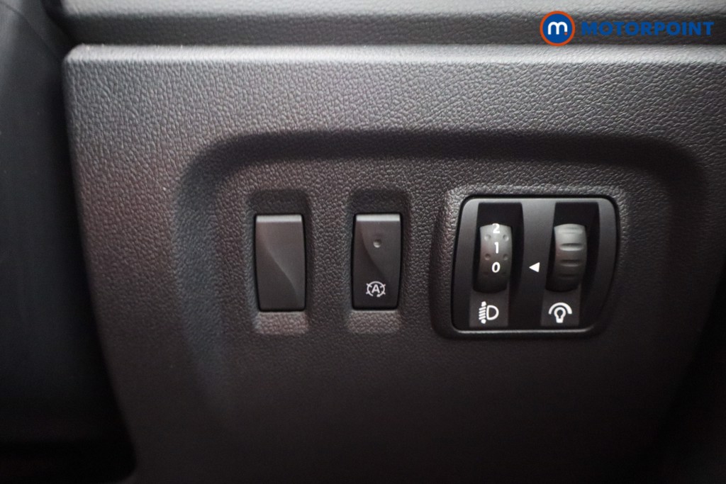 Renault Captur Iconic Manual Petrol SUV - Stock Number (1583487) - 5th supplementary image