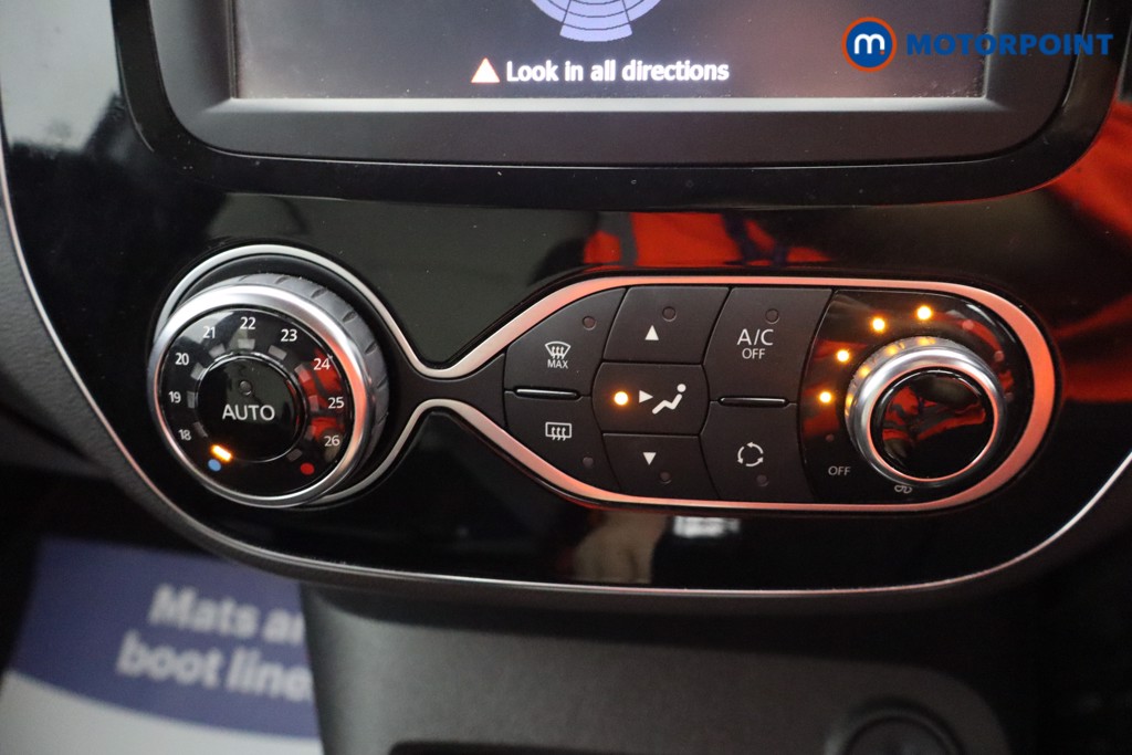 Renault Captur Iconic Manual Petrol SUV - Stock Number (1583487) - 7th supplementary image