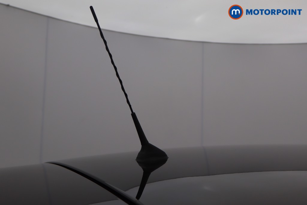 Renault Captur Iconic Manual Petrol SUV - Stock Number (1583487) - 30th supplementary image