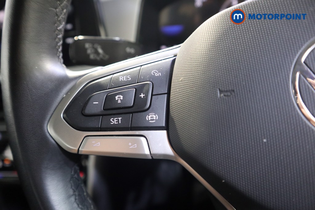 Volkswagen T-Roc Life Manual Petrol SUV - Stock Number (1583547) - 4th supplementary image